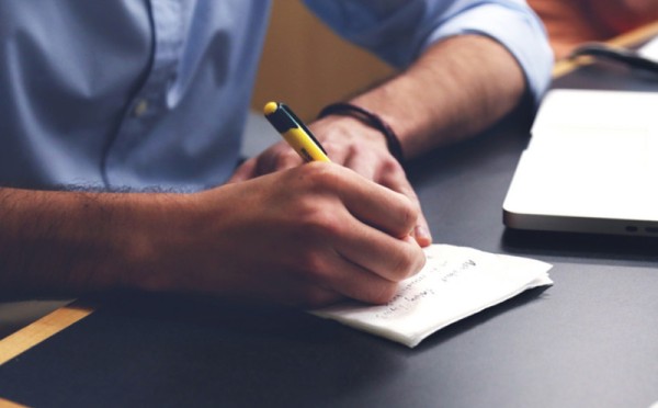 又有明星被控诉家暴,遭遇家暴怎么办?