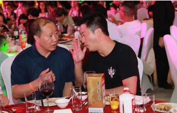 吴京甄子丹关系如何,吴京说是好朋友,甄子丹说我俩不熟