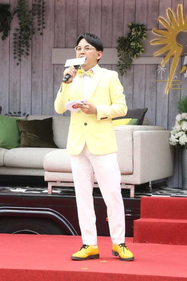 台娱和内娱的关系,到底是互相救赎,还是互相抢风头呢?