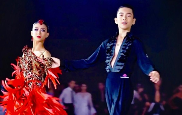 “神仙眷侣”王崇墨李茉晗被“拆伴”,王崇墨决定放下舞蹈