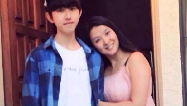 蔡徐坤家里是什么家世 蔡徐坤家里是干什么的