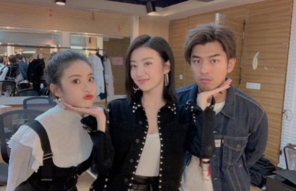 网传景甜陈柏霖在一起了?私下和张继科毫无互动?他俩明明很甜蜜