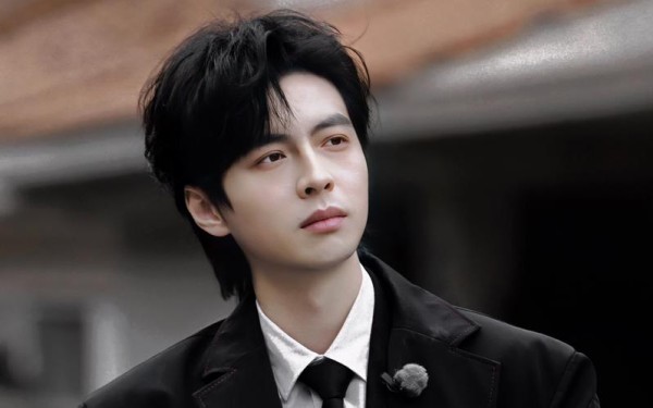 蒲熠星和文韬之间怎么了为什么掰了?文韬微博回应蒲熠星不熟真假