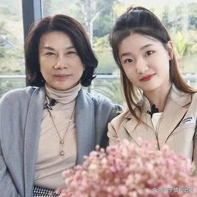 董明珠与孟羽童破冰同台直播:背后藏着什么商业棋局?