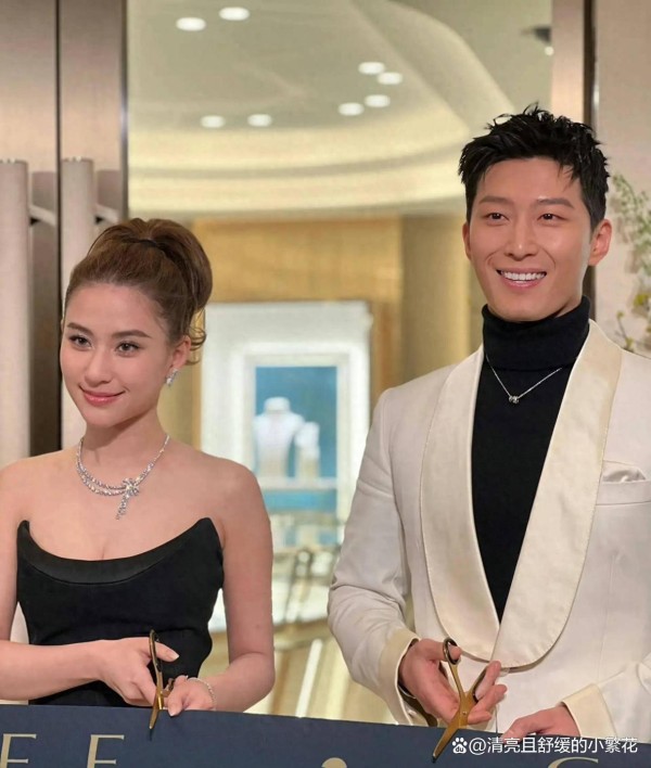 豪门千金嫁明星,真的是爱情至上?何超莲窦骁婚姻映射的现实真相