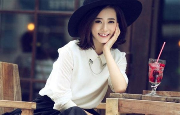 柴碧云和景甜是什么关系 柴碧云抢了景甜的金主惨被骂上热搜