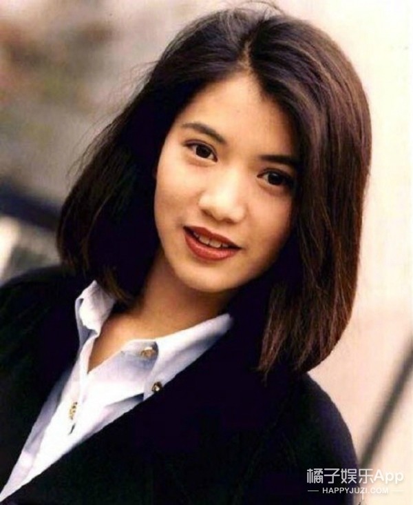 袁咏仪与成龙合照 两人关系破冰 袁咏仪被传甩大牌背后真相