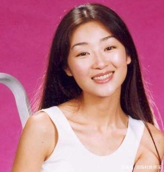 娱乐圈的亲兄妹,妹妹是春晚常客却不温不火,哥哥却火成一线明星