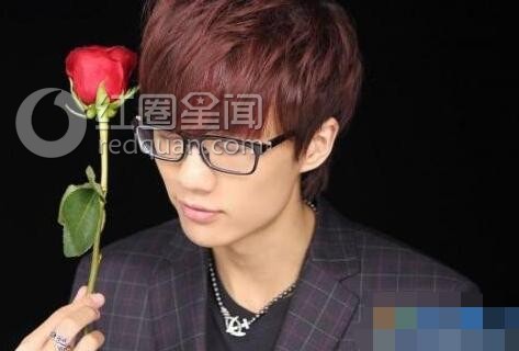 何曼婷与许嵩什么关系 何曼婷的男朋友是谁图片