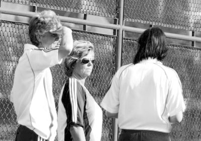 女足明星赛玩出两种心态女足下必胜令明星队消遣游