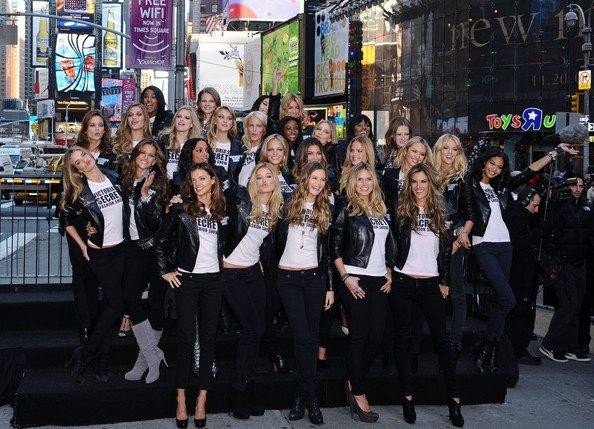 曾经的维密天使可以相互帮助,现在的模特为什么会“形同陌路”?