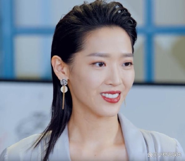 《流光之下》李元元来头不小,李立群的女儿,遗传了父亲的好演技