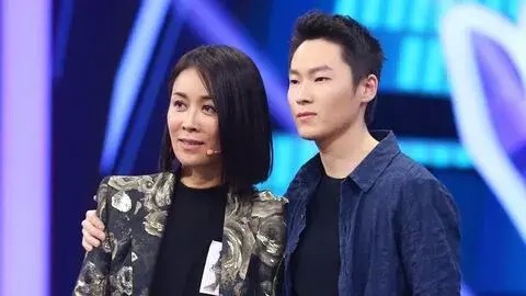 那英和梁博是什么关系有什么矛盾 那英是梁博的导师吗