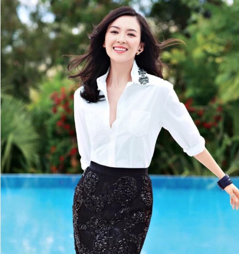 那英曾暗恋他!章子怡求他提携!如今弃艺从商,19岁儿子帅气逼人