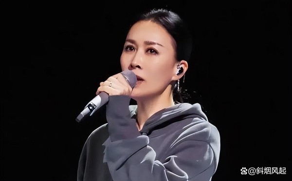 那英的情感经历:曾与蔡国庆相恋,与高峰未婚生子,后嫁给孟桐