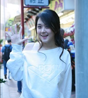 张娜拉自曝正在恋爱中 否认与何润东交往