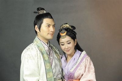 严宽与女友杜若溪