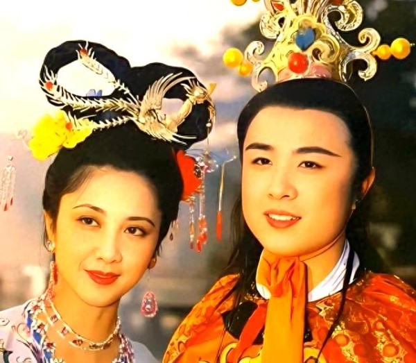 明星背后的温情家庭生活:真实与温暖的故事