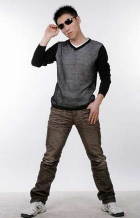 陈玉建超负荷工作导致耳鸣歌迷贴心送礼物(图)