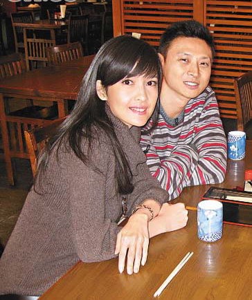 张达明教倪周处理感情问题伴娘不肯透露婚期