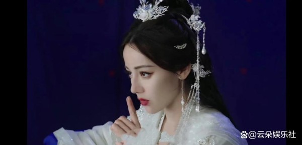 迪丽热巴或倾情加盟周星驰新片《女足》,点燃网友无限遐想