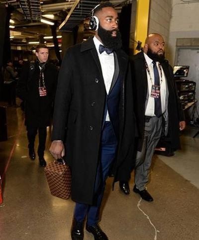 NBA球星们的保镖,有人特种兵出生,哈登保镖酷似他