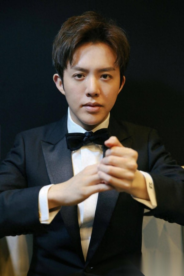 著名钢琴演奏家涉事!女生控诉其在熟睡后行不端行为,事后被拉黑