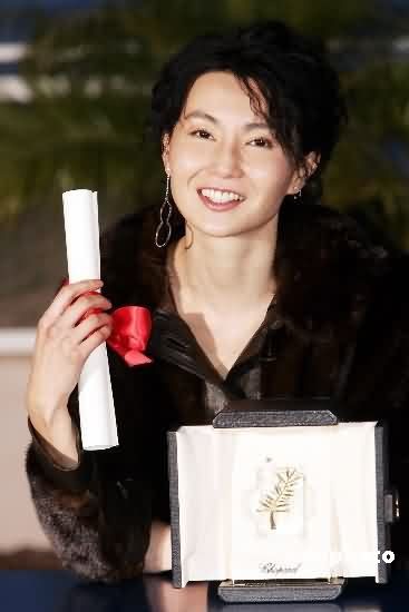 红颜易逝 张曼玉钟楚红恩怨难解斗足16年