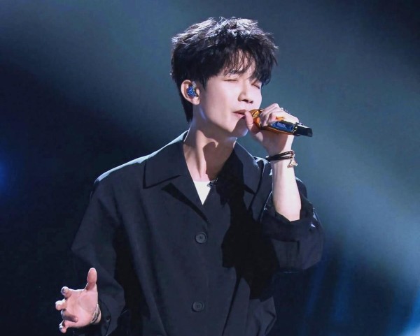 陈楚生歌王之争的背后:实力与情谊的双重考验