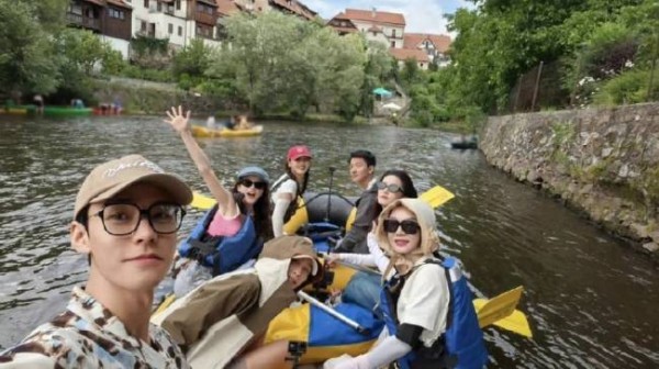 马思纯称《花少》聚会时长5小时起步 友情与真实感的见证