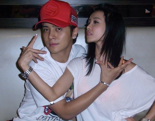 娱乐圈八对超越爱情的友谊,最后一对令人惋惜