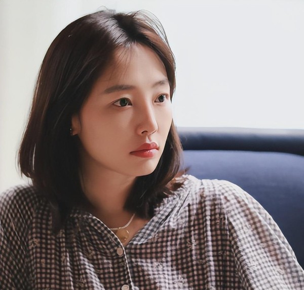 6字引爆内娱,白百何自曝说被《春树》集体孤立,王传君老板发文反击