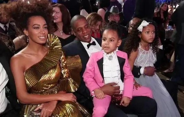 Blue Ivy登台,独舞技惊四座,碧昂斯也忍不住点赞!