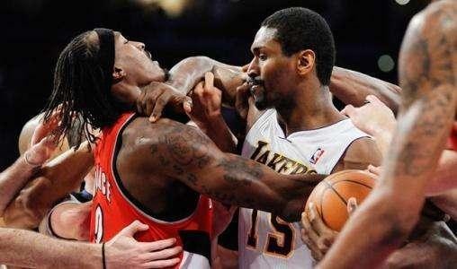 当年最袒护姚明的4位NBA大佬,居然还有范甘迪!