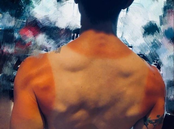 凡尔赛尊?人到中年仍放不下偶像包袱?忠于自己他如今开启新征程