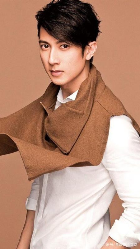 家庭背景强大的吴尊,曾因隐婚被吐槽,如今升级奶爸的他令人羡慕