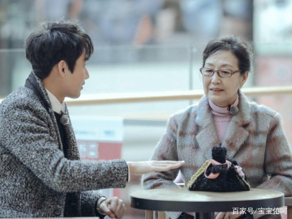 “把儿媳当女儿,她拿我当亲妈吗?”,儿子“黑媳妇”式回怼够狠