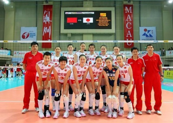 韩国女排再爆丑闻,想打主力就得陪睡,其中还有女教练。网友:好乱