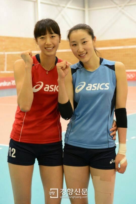 排球小将不为赚钱为发展加入韩籍,认韩教练做父竟贬低朱婷