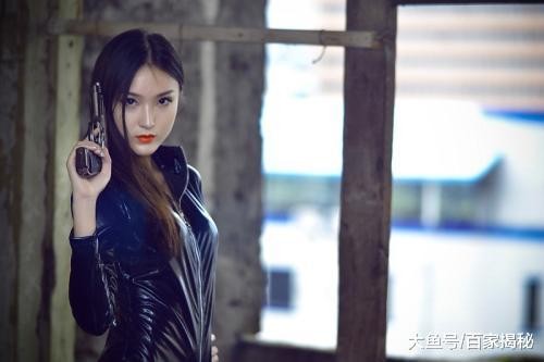 最美军统女特工, 为戴笠打下大半江山, 早年出身让人脸红!