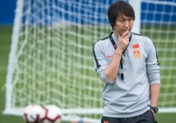 李铁入狱,被判20年,当年与他一起出国的那些球员现在都在干什么呢? 当年健力宝