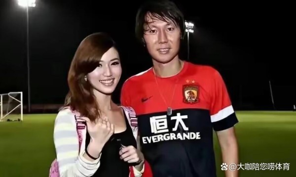 李铁又被曝猛料,与高二女生开房,美英各有1妻,还有1个英国儿子