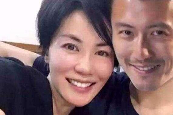 李健谢霆锋互赞对方为“仙子”引热议,而两人背后的故事更具看点