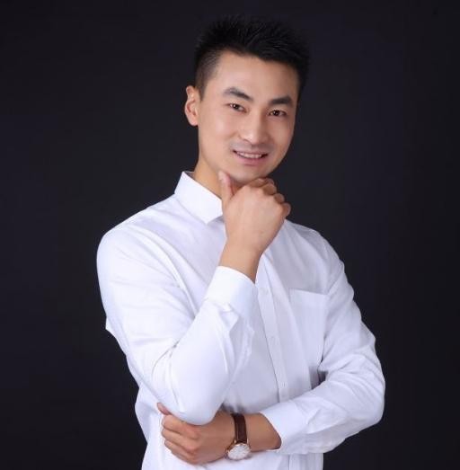 最“励志”90后:一个演讲赚200万,分分钟让上千人开劳斯莱斯-有驾