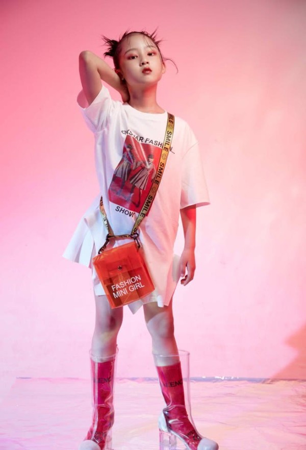 有种长大叫《少年时代》,看了张婉儿现在穿高跟鞋的样子,这也太潮了吧