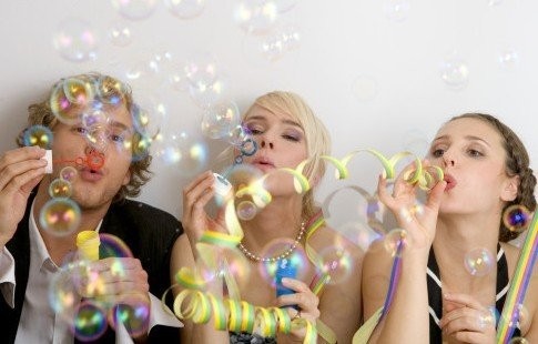 学会了总没错!老美五花八门的PARTY习俗