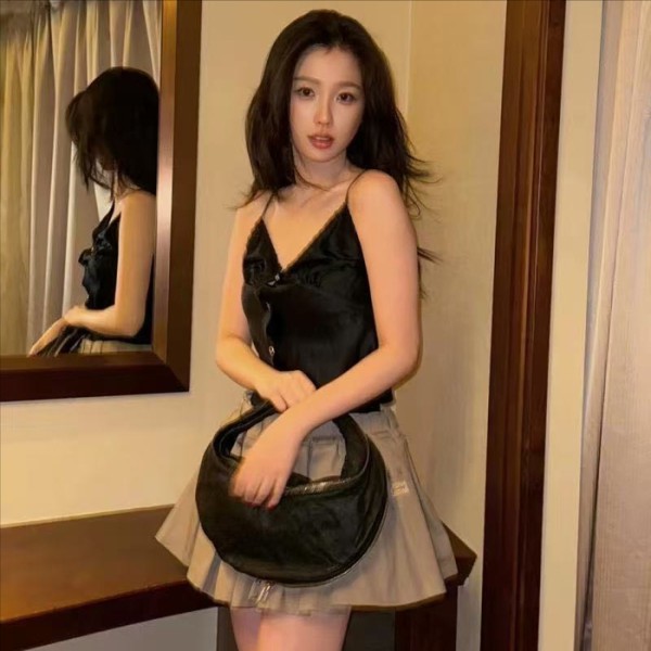 娱乐圈风波不断,虞书欣黑料曝光,曾合作男艺人纷纷公开声明