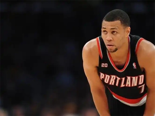 NBA中被伤病毁掉的天才球员谁最可惜