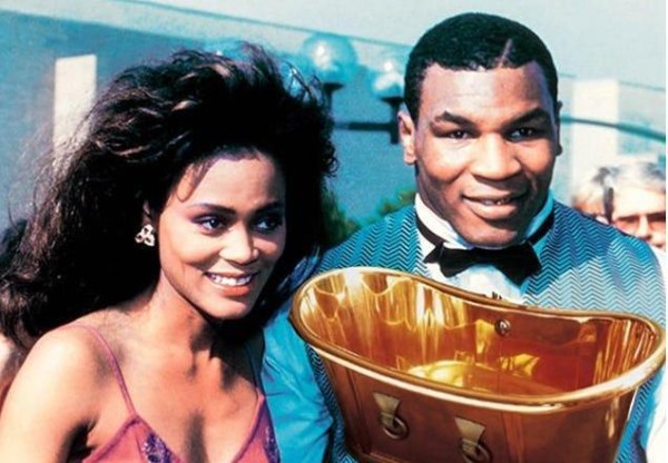 和拳王泰森结婚是什么感受?前妻直言:他的这个行为让人难以忍受