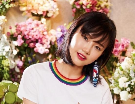 黄龄恋情引争议,被胡洋前妻好友指插足婚姻,男方疑似渣男